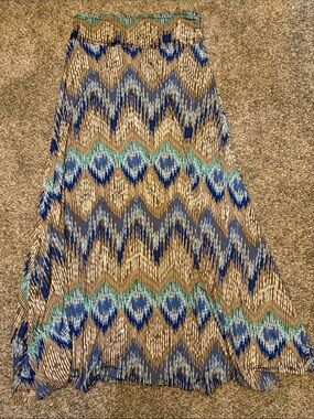 Gilli Chevron Print Maxi Skirt - Blue, Tan & Green